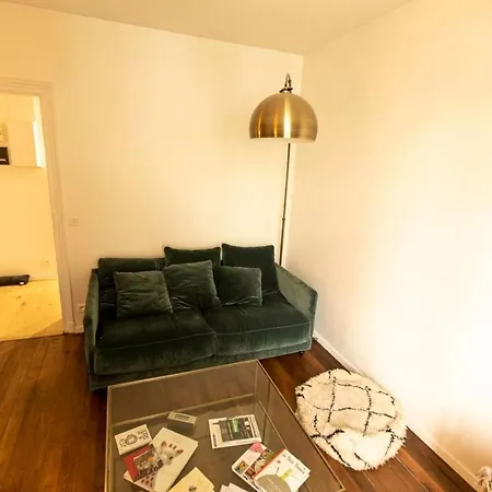 Nice Apartment In Paris *